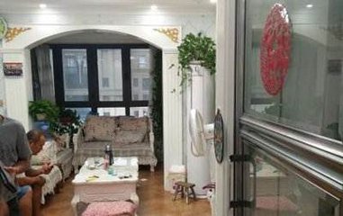 冬季的灰色时尚 各种色彩搭配应接不暇！